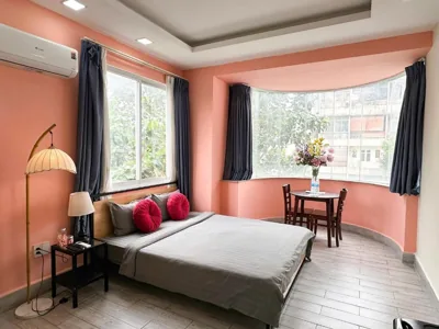 Deluxe King Studio — Memories Stay Nguyễn Cư Trinh - Bright Studio near Bui Vien Street